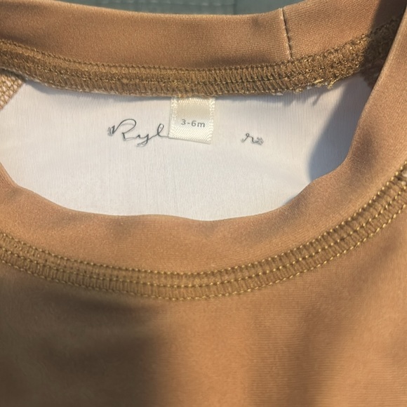 GUC Rylee & Cru., rashguard size 3-6 months - Picture 2 of 3